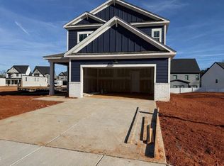 2101 Ken Dr #101, Fuquay Varina, NC 27526