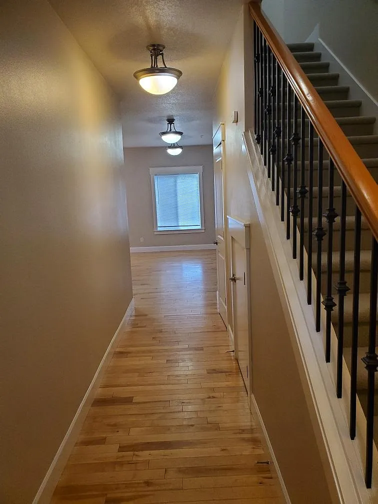 211 Silver Street - 211 G — Photo 3