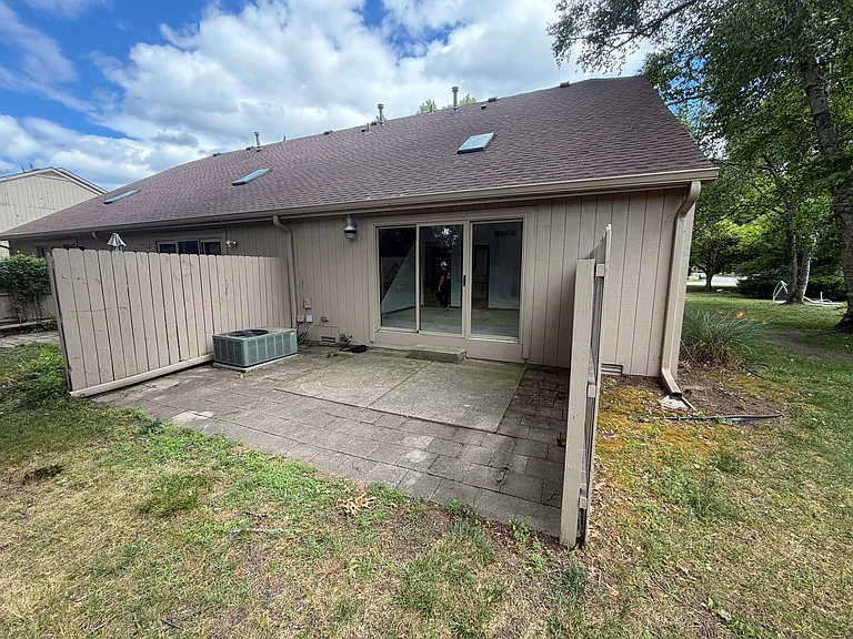 2765 Sweetbriar Ct #1 — Photo 10