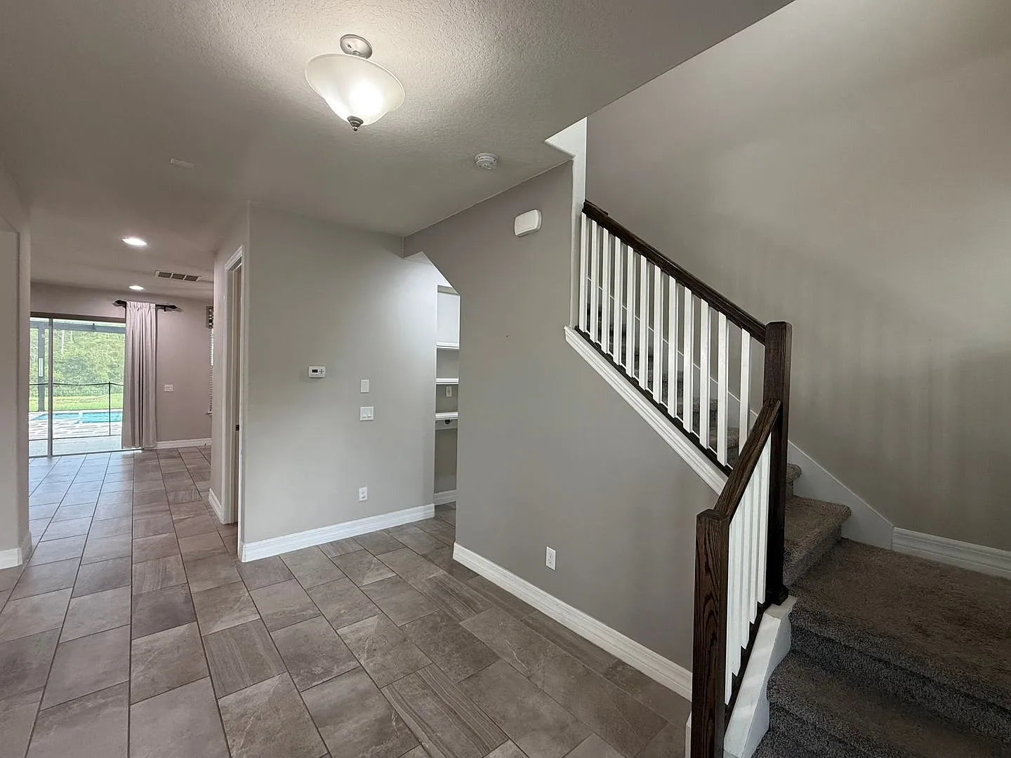 5 bed, 3.5 bath, 3214 sqft, $3,950 — Photo 4