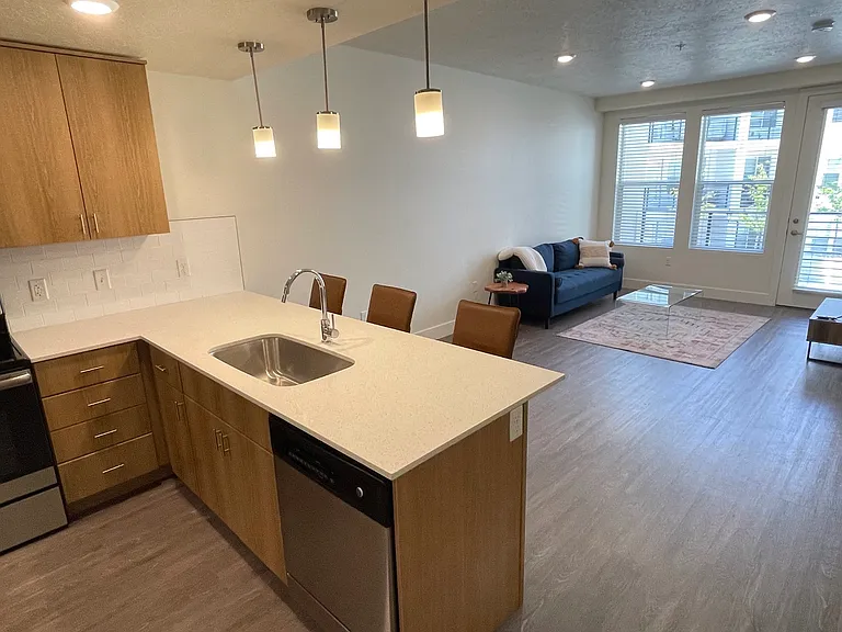Furnished Whitehall Furnished Whitehall