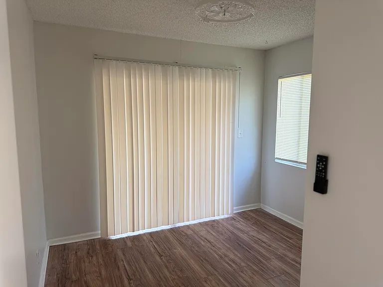 1240 SW 73rd Ave — Photo 16