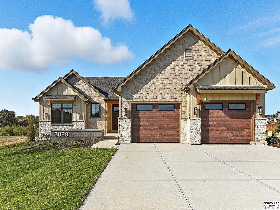 1st image of 2098 N 182nd Avenue Cir