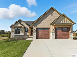 2098 N 182nd Avenue Cir, Elkhorn, NE 68022