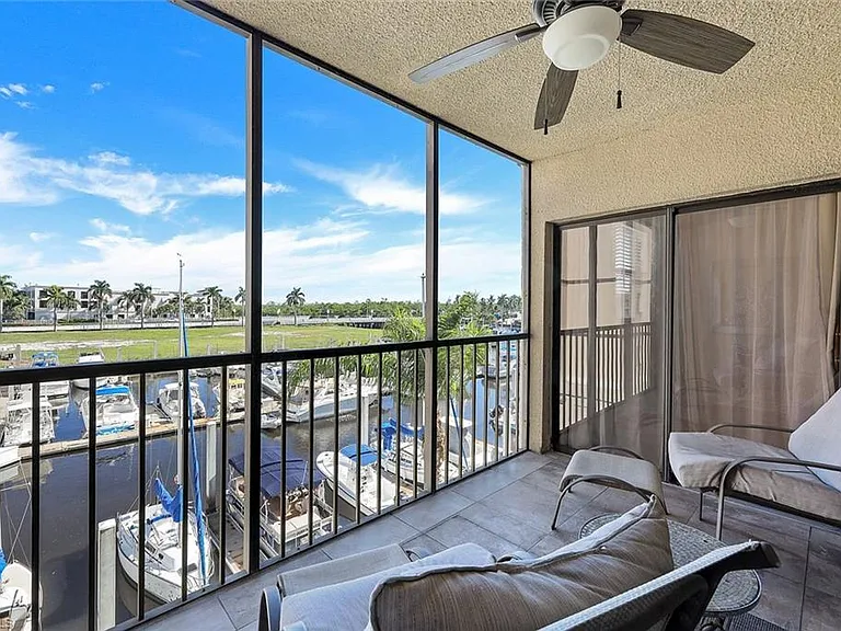 803 River Point Dr #201B — Photo 18