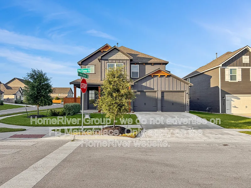 105 Skyflower Ln