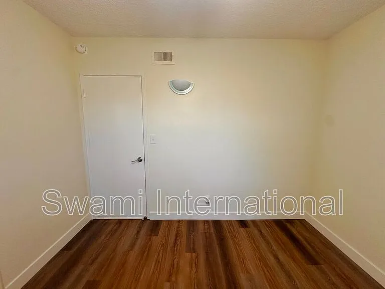 2404 255th St — Photo 34