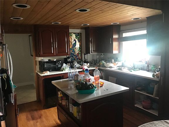 3rd image of 15121 Lassen St