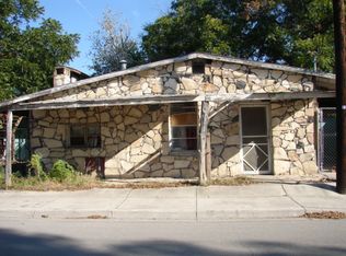 205 Garza Ln, Del Rio, TX 78840