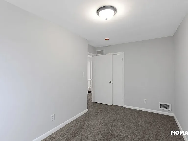 2207 Firethorn Rd — Photo 5