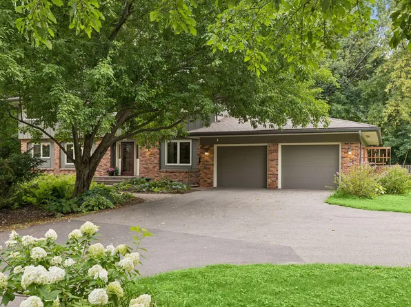 265 Oakwood Rd, Hopkins, MN 55343