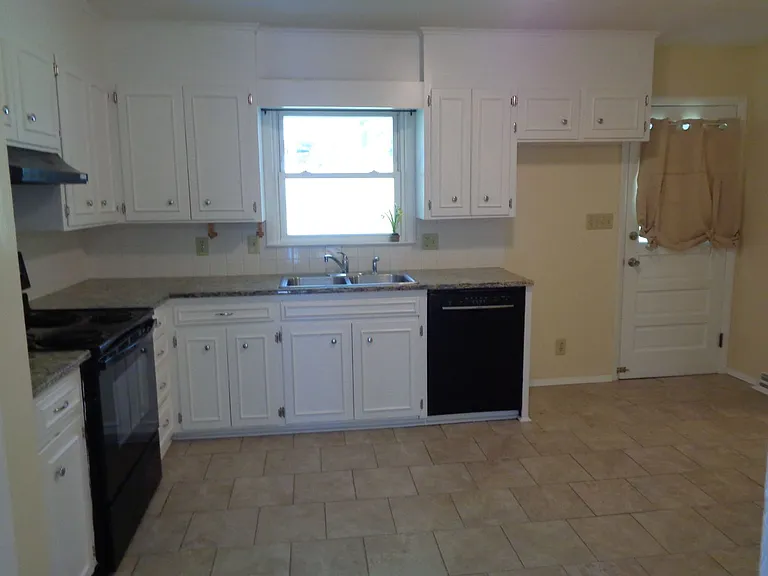 675 Alpine Rd — Photo 6