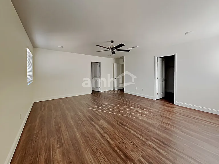 6035 Schmidt St — Photo 11