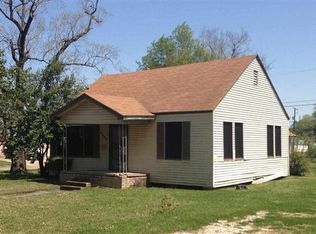 2905 Amarillo St, Beaumont, TX 77701