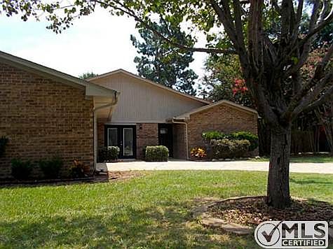 Beautifully remodeled 3 bedroom 2 bath home. Split bedroom and o