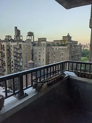 Rented by PocketBroker Inc | media 26