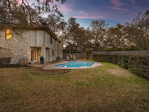 4th image of 10407 Weller Dr