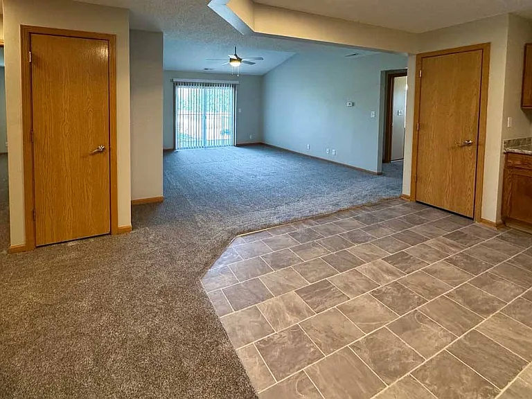 Highland View Apartments — Photo 169
