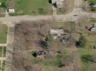 26901 Bagley Rd, Olmsted Township, OH 44138