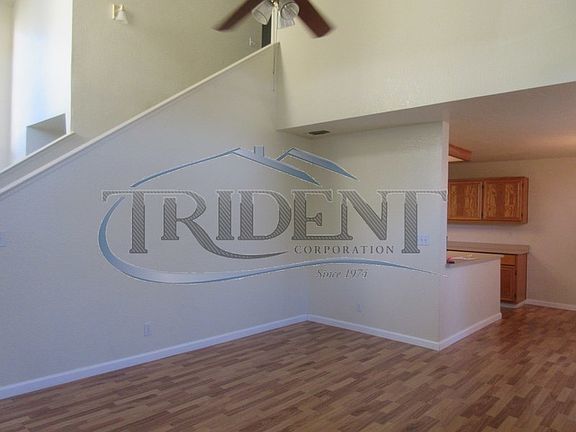 5th image of 1670 Wildflower Cir