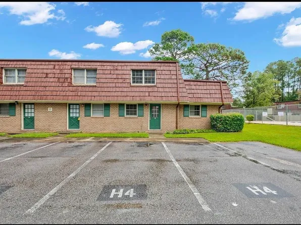 1025 Carolina Rd. #H4, Conway, SC 29526