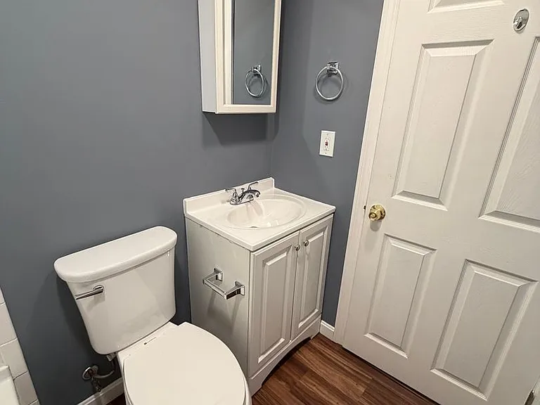 Willard Street Apartments offers the perfect location, with easy access to all major Highways 495... — Photo 2