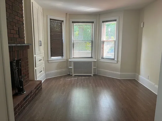 39 Manning Ave #1 — Photo 6