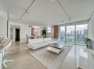 31 SE 5th St APT 2201, Miami, FL 33131