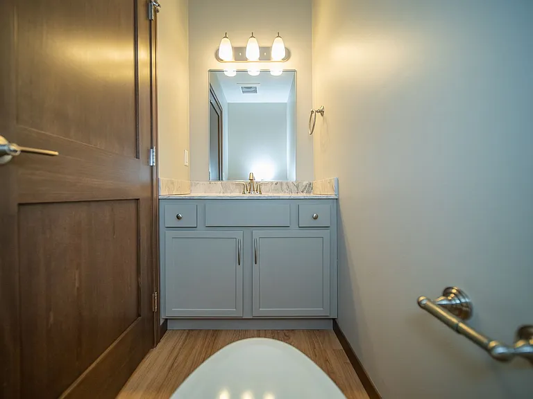 4822 S Hosta Ave — Photo 3