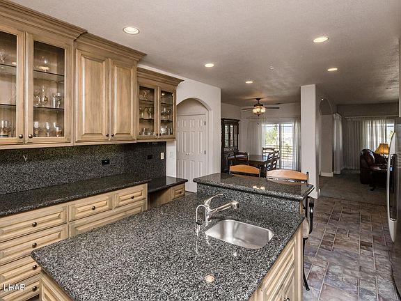 5th image of 1470 Park Terrace Ave
