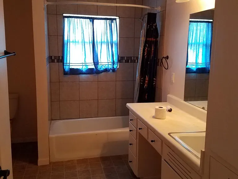 2nd Bathroom 2