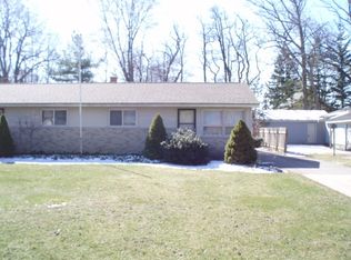 202 Elwill Ct, Holland, MI 49424