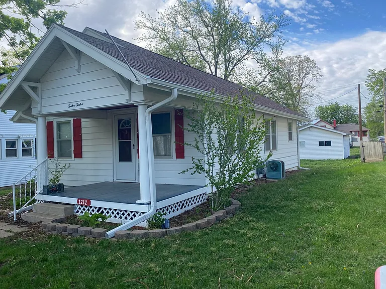 1212 Elk St — Photo 1