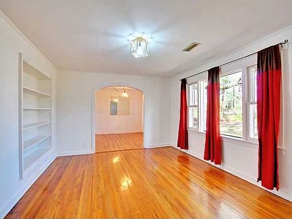 3rd image of 8709 Antler Dr
