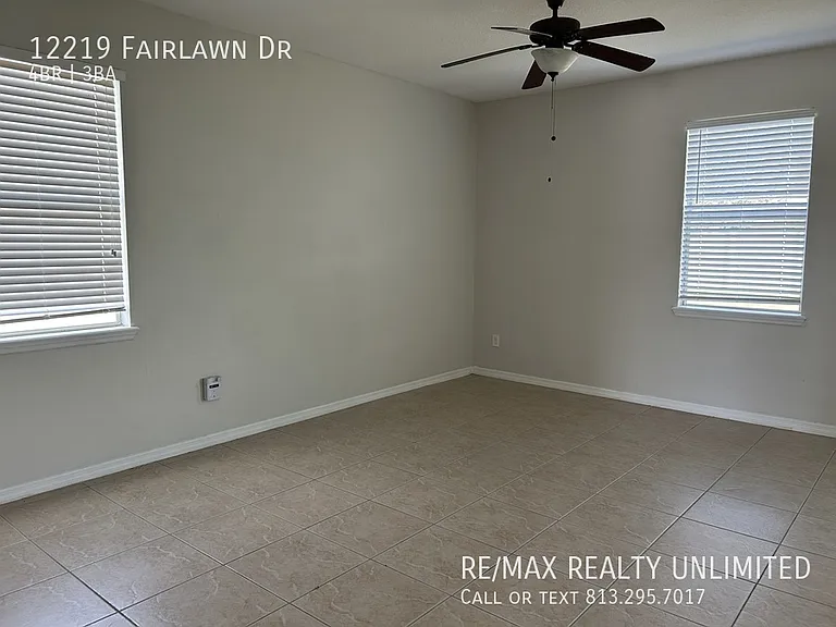 12219 Fairlawn Dr — Photo 5