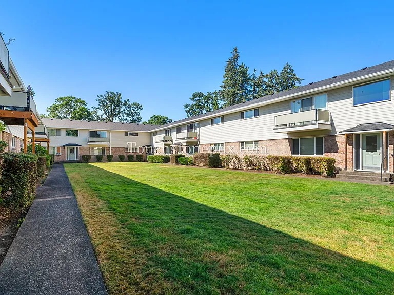 Beaverton Garden Court Apartments — Photo 6