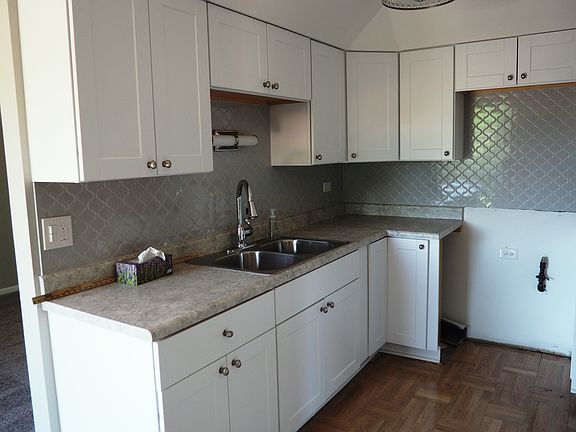 4th image of 5739 W 129th St APT 2D