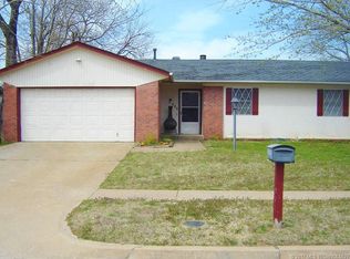 509 W D St, Jenks, OK 74037