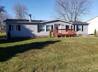 105 Sequoyah Ct SW, Poplar Grove, IL 61065