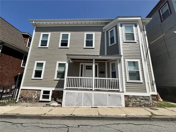 34 Brewer St #1, Newport, RI 02840