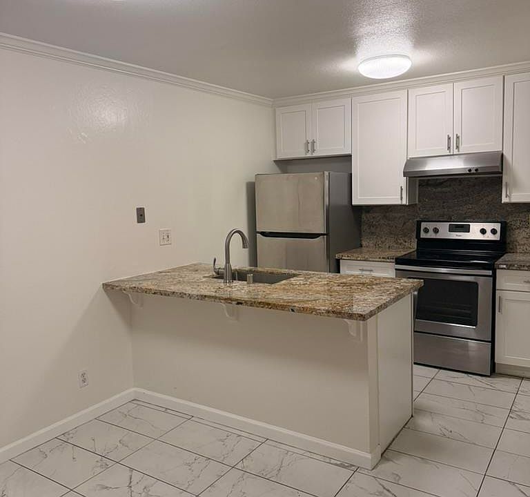 1st image of 2301 Peppertree Way APT 1