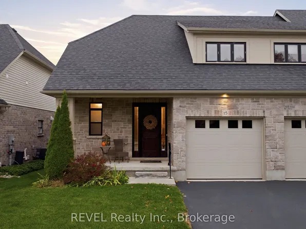 1126 Swan St #15, North Dumfries, ON N0B 1E0