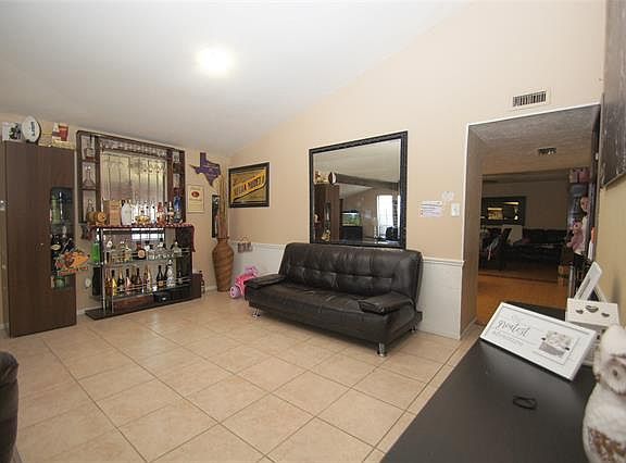 5th image of 2962 Housley Dr