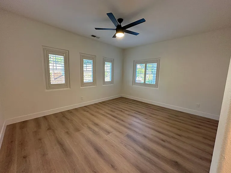 1523 Clifftop Ave — Photo 41