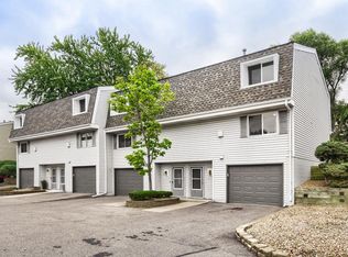 2342 Dorland Pl E, Maplewood, MN 55119
