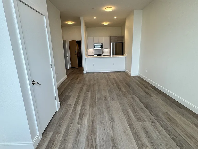 1077 Commonwealth Ave #209J — Photo 11