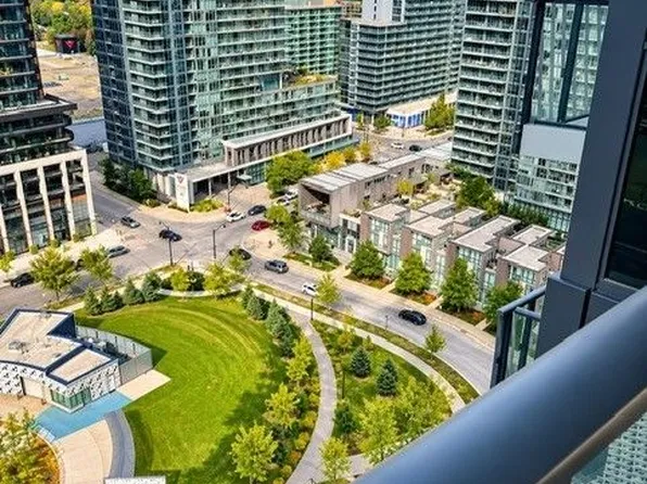 95 McMahon Dr #2109, Toronto, ON M2K 0C2