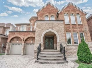 28 Lugano Cres, Markham, ON L6E 1E3