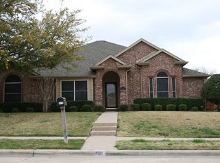 901 Forest Edge Ln, Wylie, TX 75098