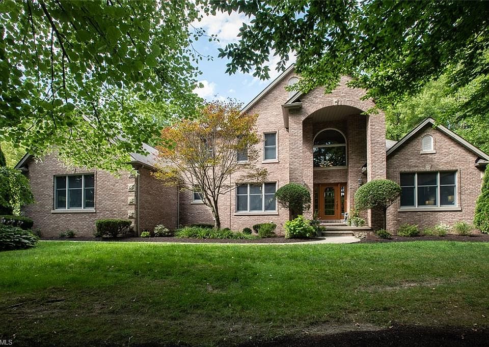 1st image of 2353 Country Brook Dr